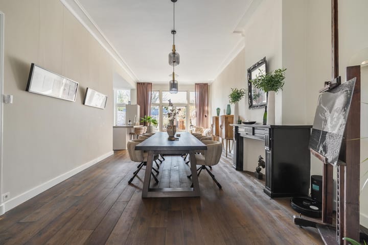 Tussenwoning te koop: Baronielaan 124, Breda