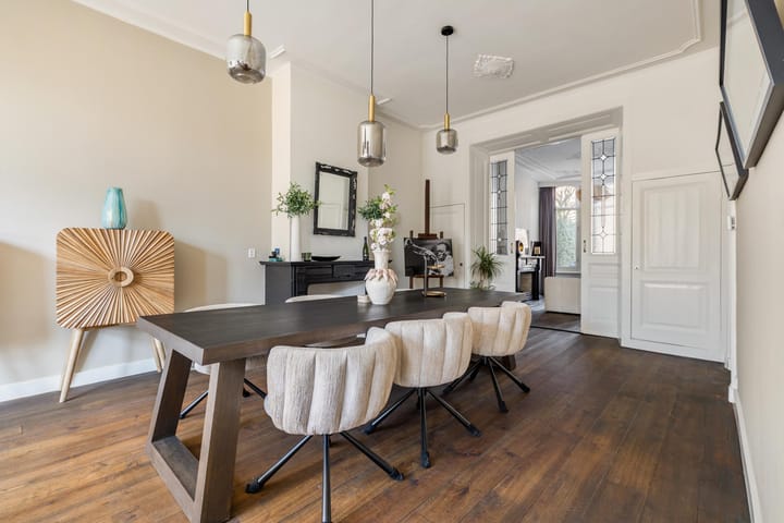 Tussenwoning te koop: Baronielaan 124, Breda