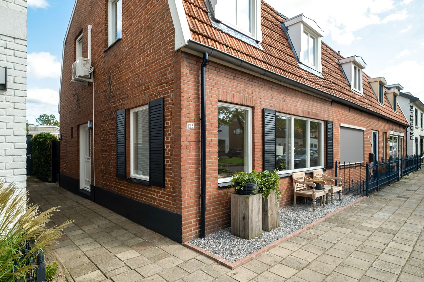 Foto 5 van Gronausestraat 123