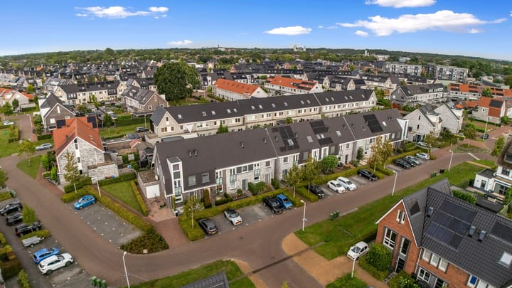 Tussenwoning te koop: Rijnlanderlaan 22, Barneveld