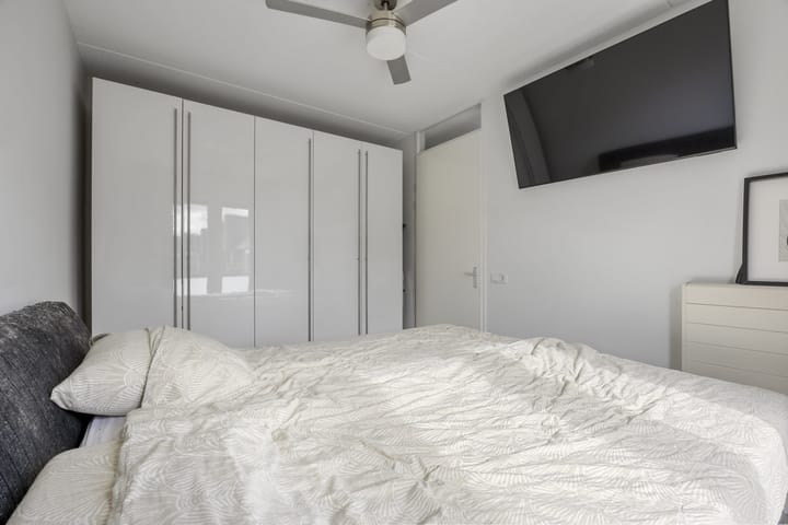 Tussenwoning te koop: Rijnlanderlaan 22, Barneveld