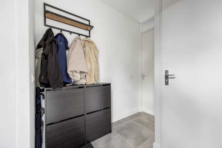 Tussenwoning te koop: Rijnlanderlaan 22, Barneveld