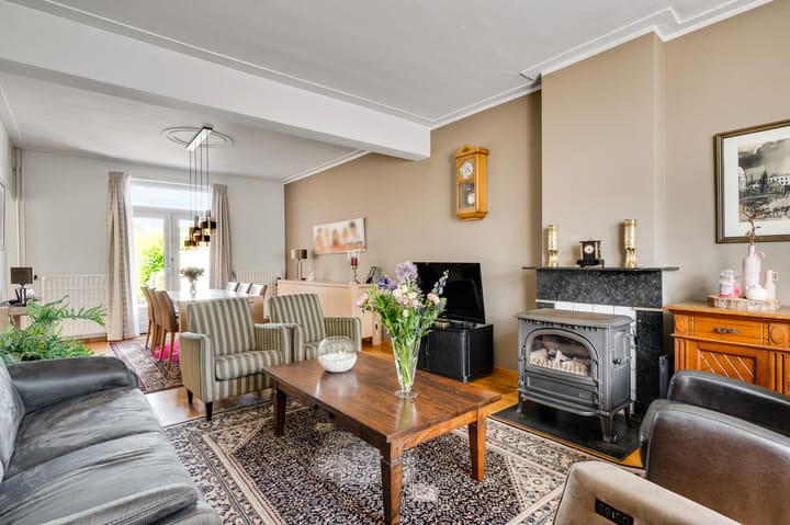Hoekwoning te koop: Parallelweg 40, Meerssen