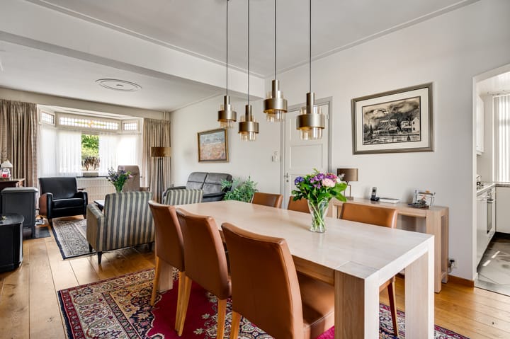 Hoekwoning te koop: Parallelweg 40, Meerssen
