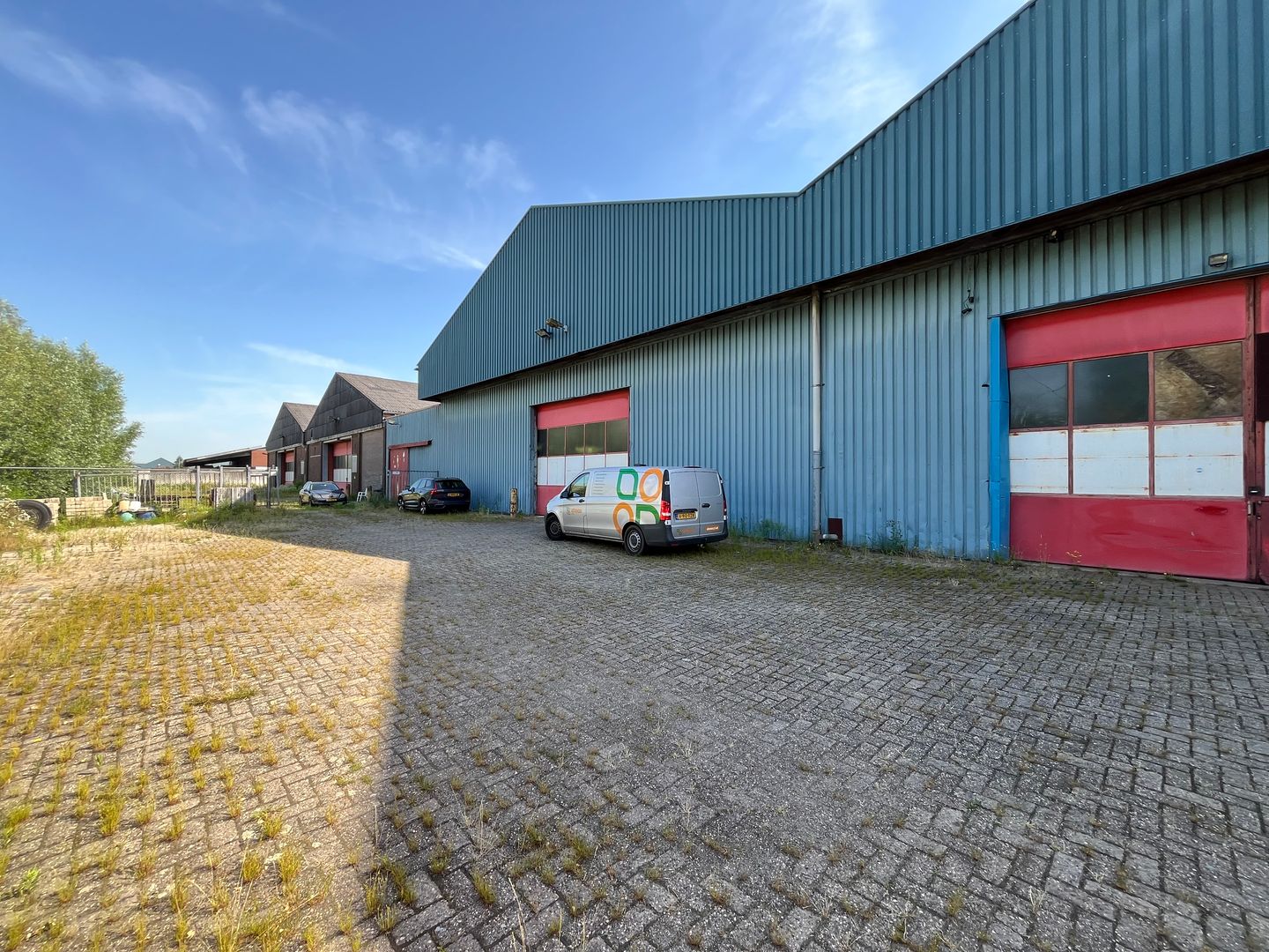 Bekijk foto 1 van Industrieweg 18
