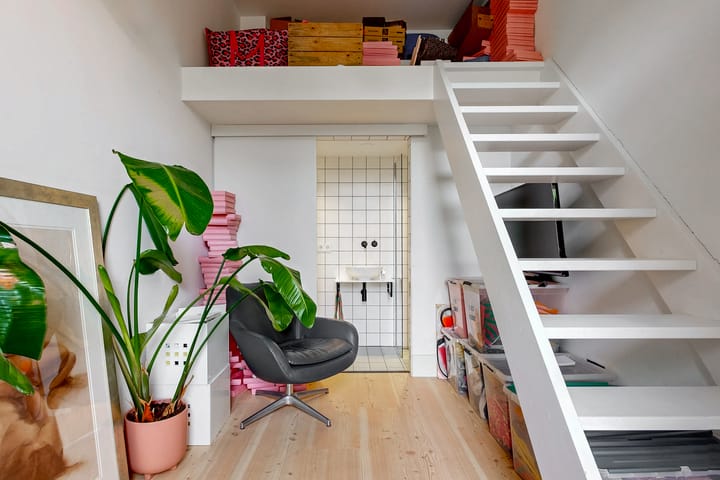Tussenwoning te koop: Ringdijk 44E, Amsterdam