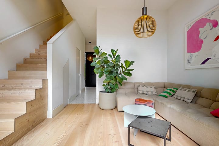 Tussenwoning te koop: Ringdijk 44E, Amsterdam