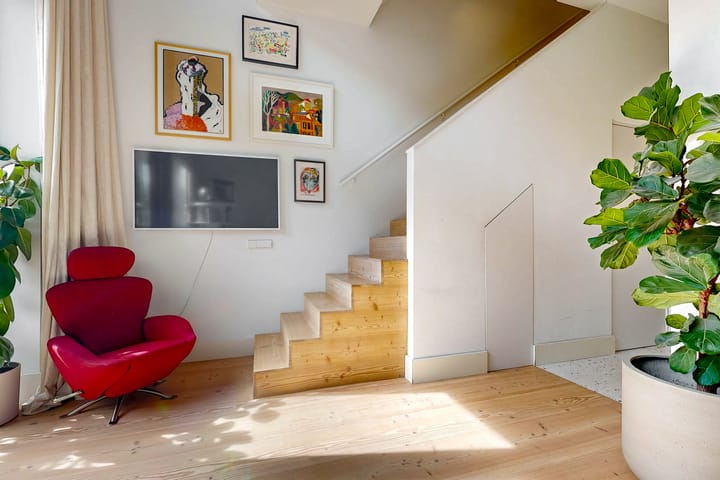 Tussenwoning te koop: Ringdijk 44E, Amsterdam