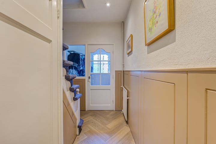 Tussenwoning te koop: Van Limburg Stirumstraat 5, Hilversum