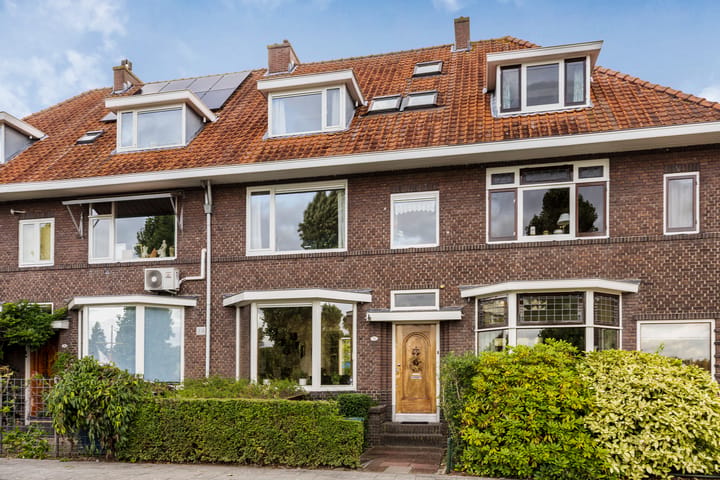 Tussenwoning te koop: Emmalaan 71, Rotterdam