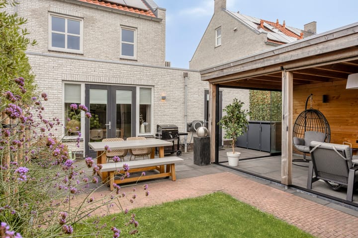 Tussenwoning te koop: Lover 125, Borne