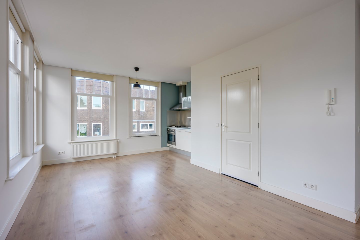Photo 5 of Admiraal van Gentstraat 18-H