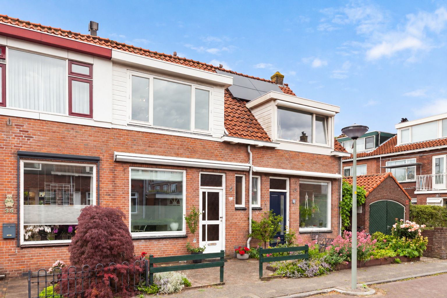 Photo 42 of Leliestraat 37