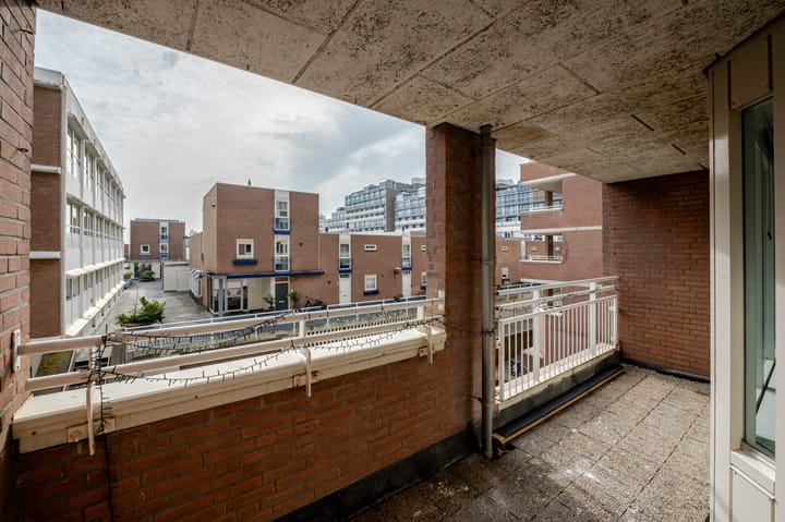 Appartement te huur: Gevers Deynootplein 160, 'S-Gravenhage