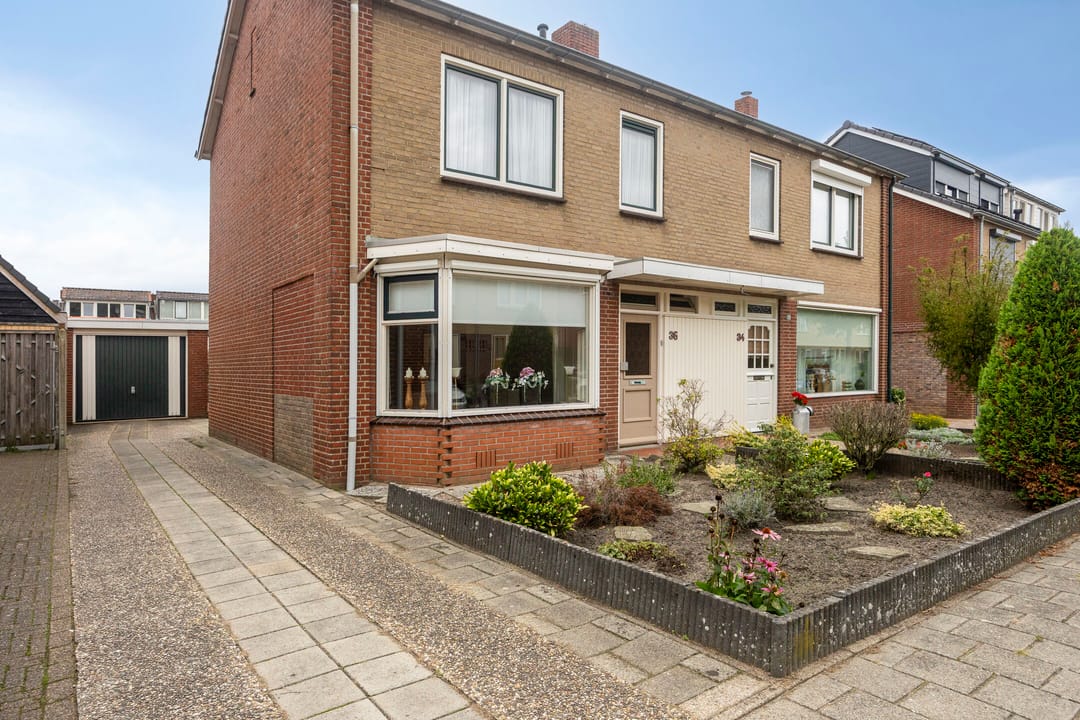 Photo 2 of Rembrandt van Rijnstraat 36