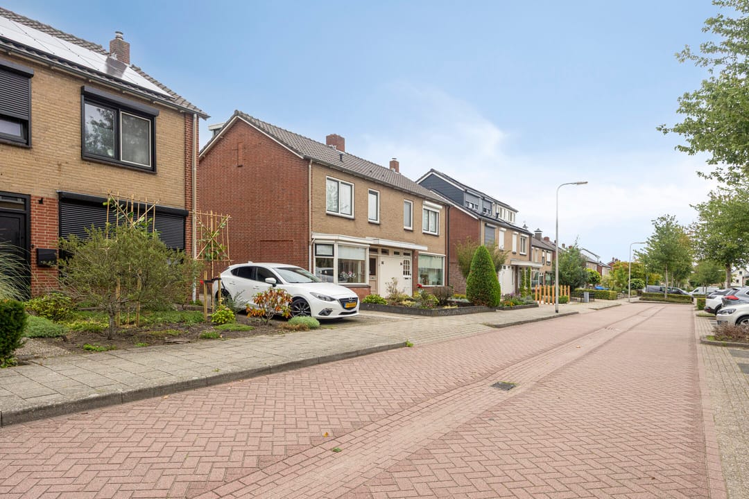 Photo 37 of Rembrandt van Rijnstraat 36