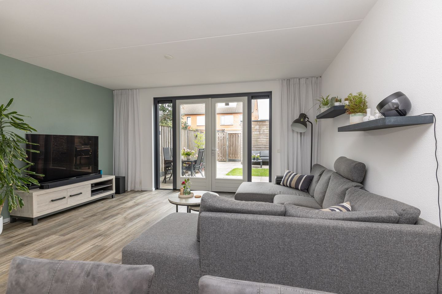 Photo 10 of Koningspage 75