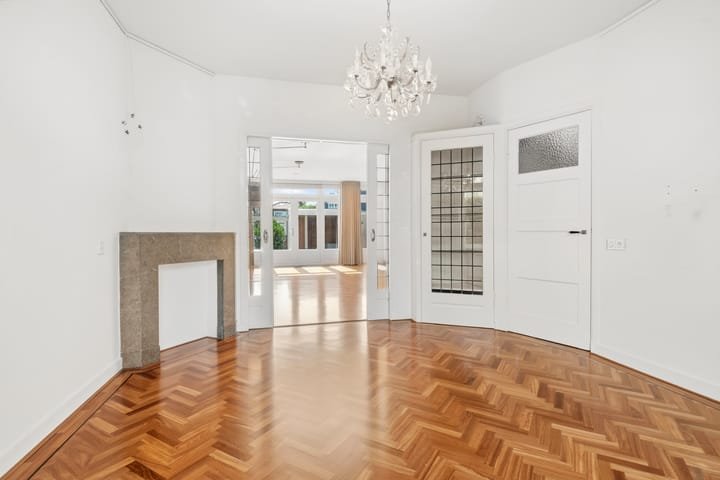 Tussenwoning te koop: Graaf Aelbrechtlaan 101, Amstelveen