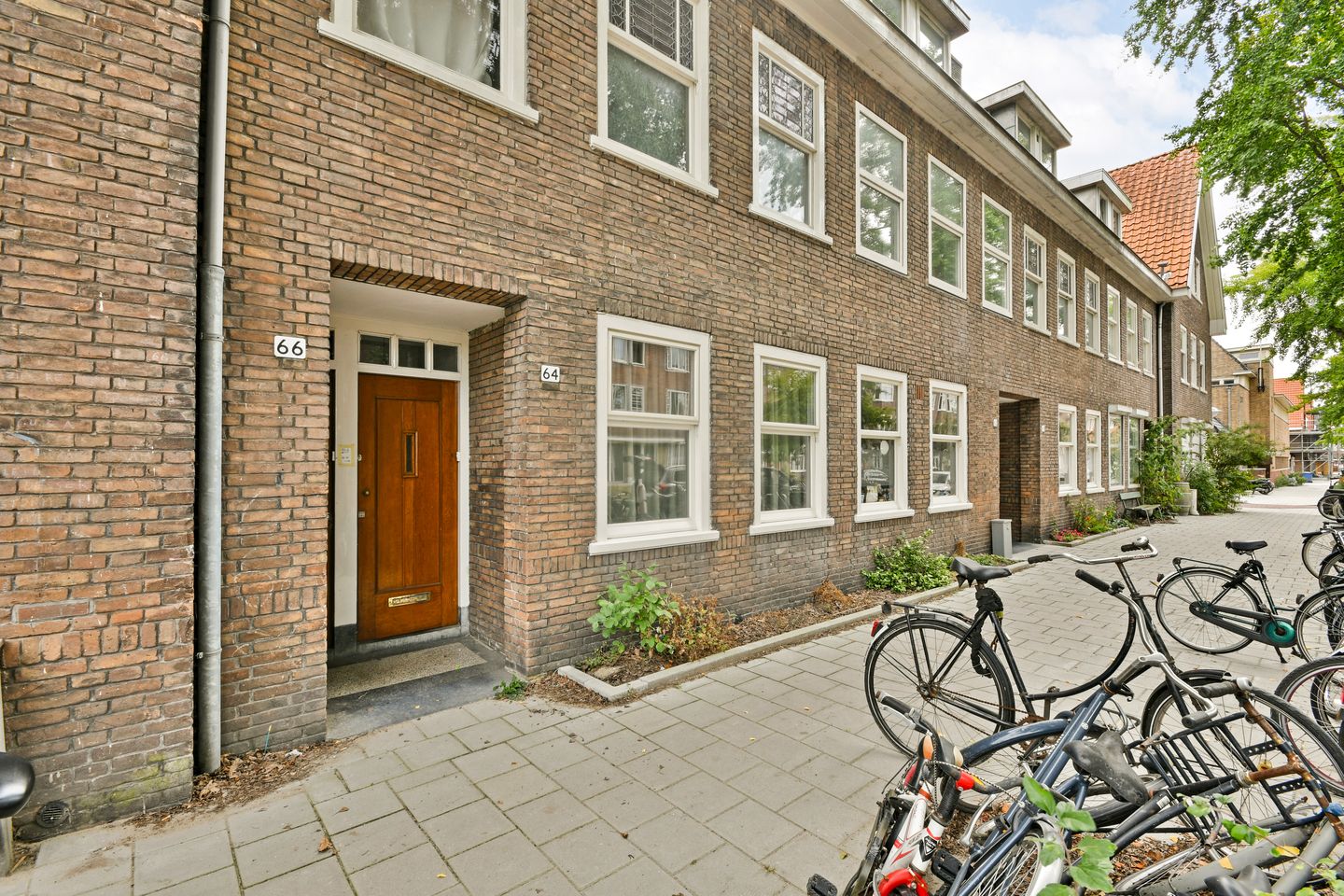 Foto 29 van Newtonstraat 64-H