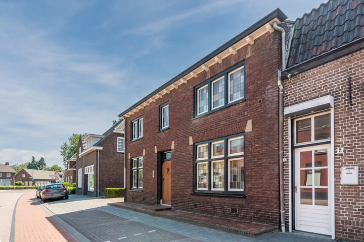 Tussenwoning te koop: Dorpstraat 11, Leende