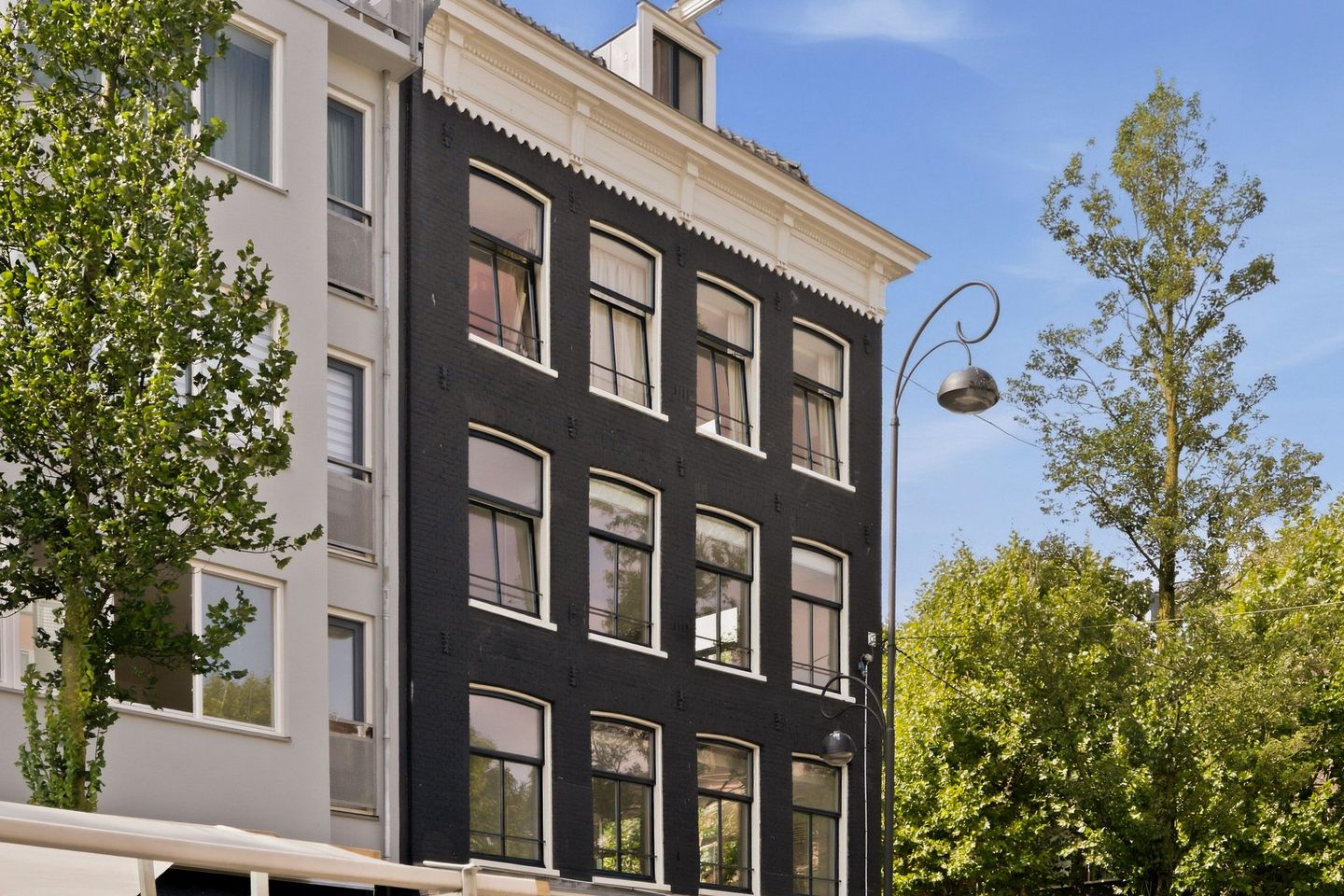 Photo 19 of Dapperstraat 12-1