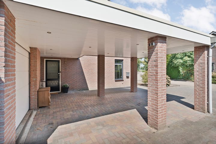 Hoekwoning te koop: Meester van Engbrinkstraat 22, Bruchterveld