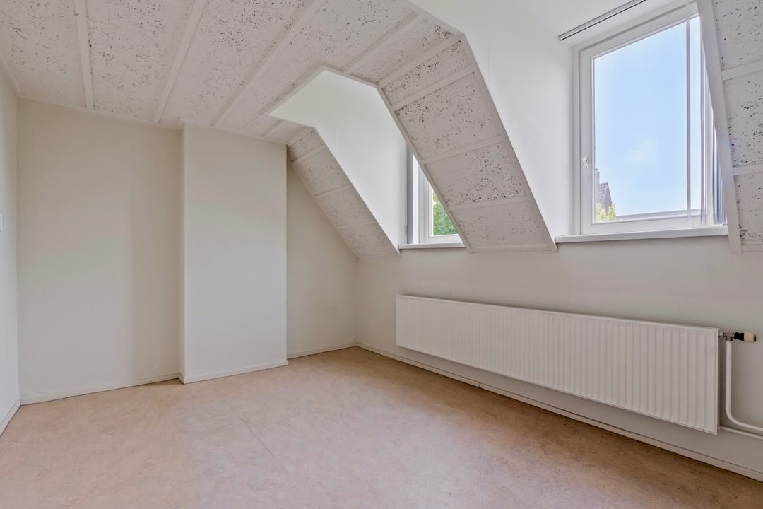 Photo 22 of Louis Loyensstraat 26