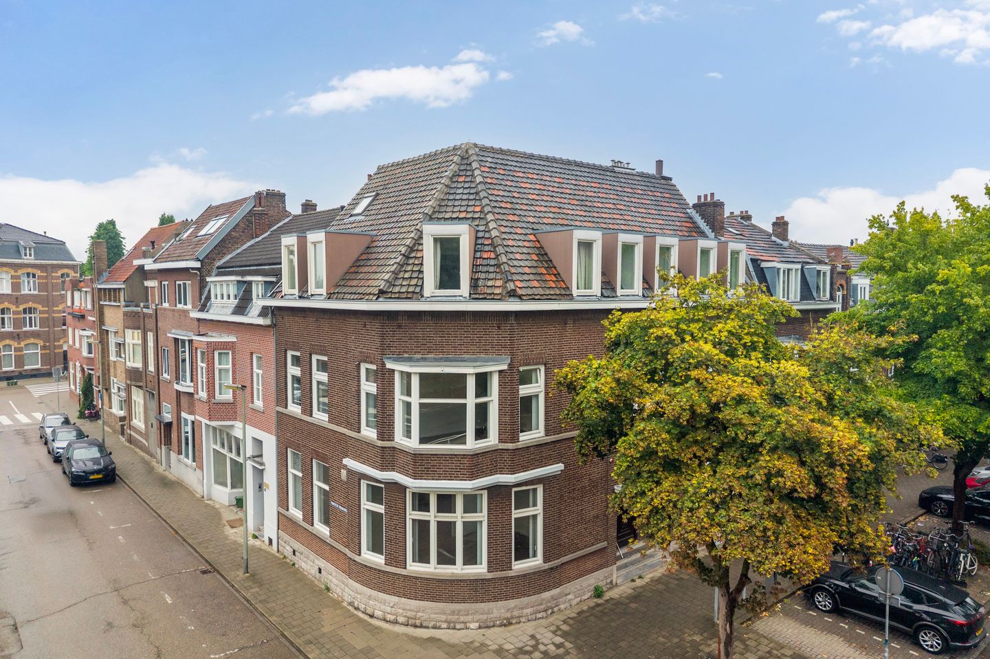 Photo 25 of Louis Loyensstraat 26