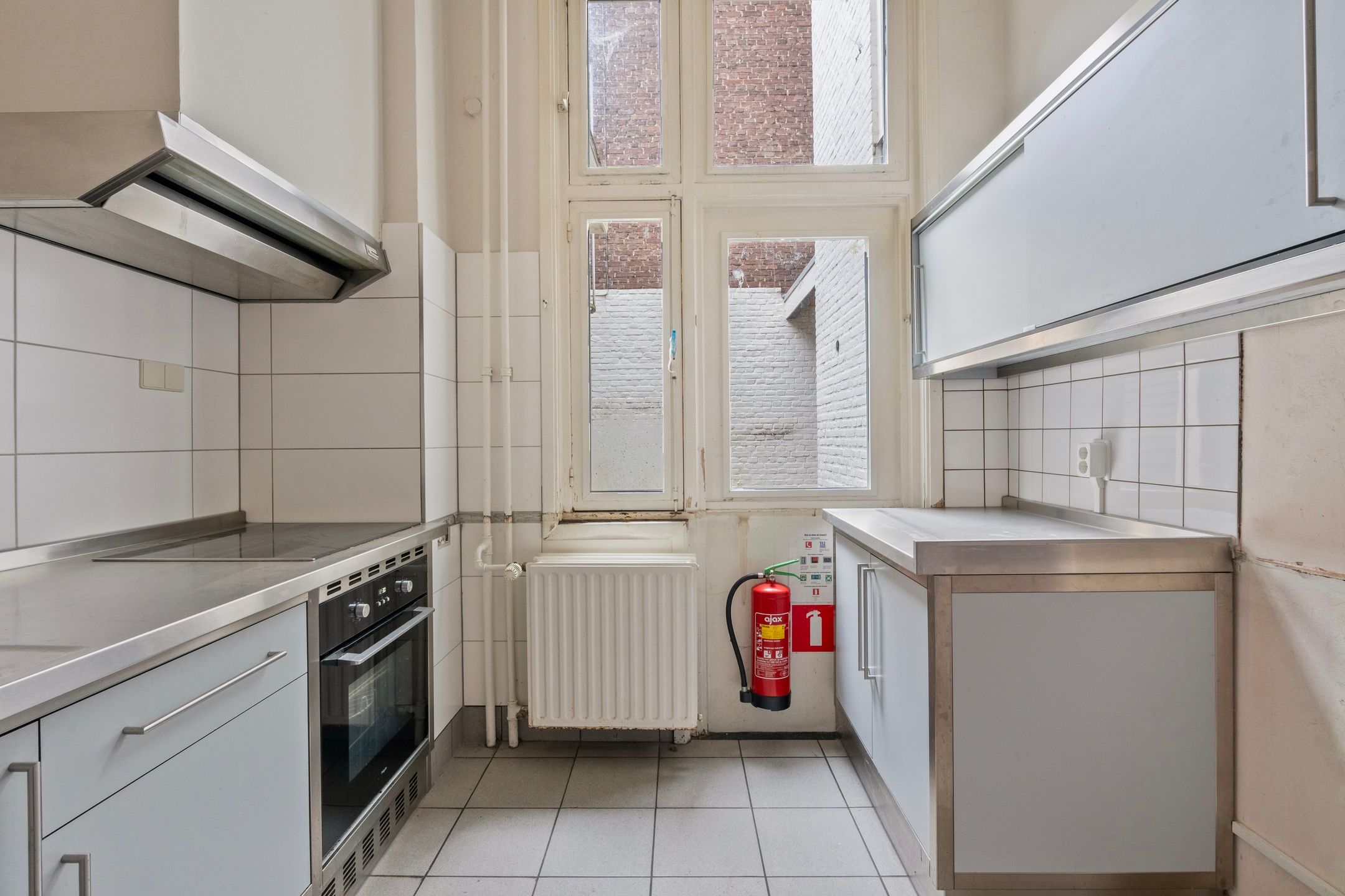 Photo 9 of Louis Loyensstraat 26