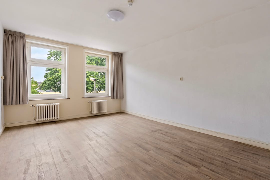 Photo 17 of Louis Loyensstraat 26