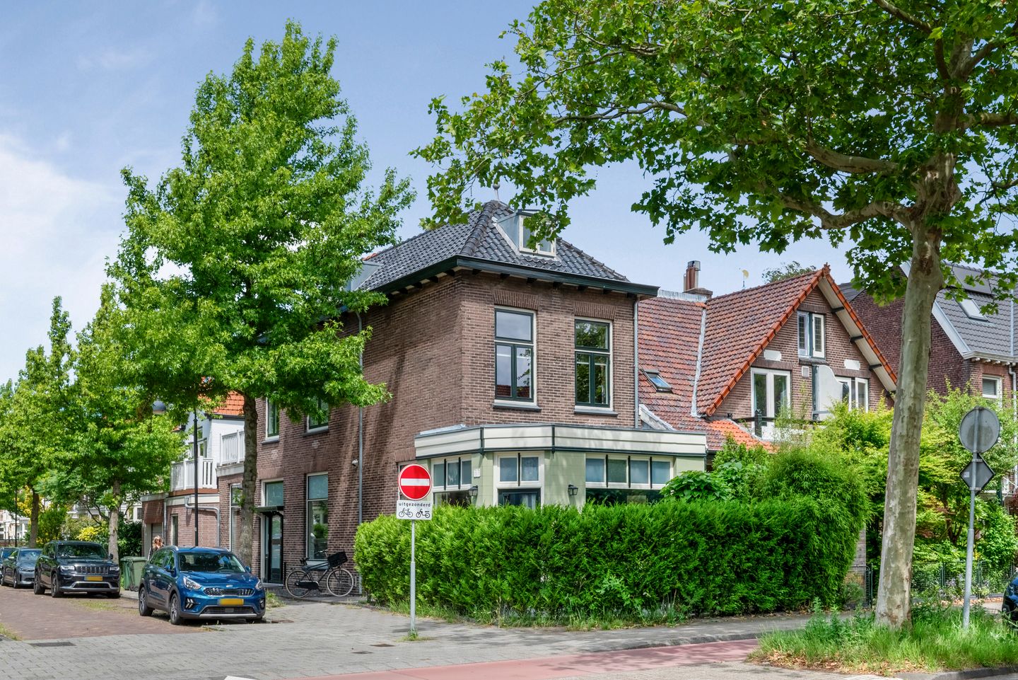 Foto 1 van Overtonstraat 2-A
