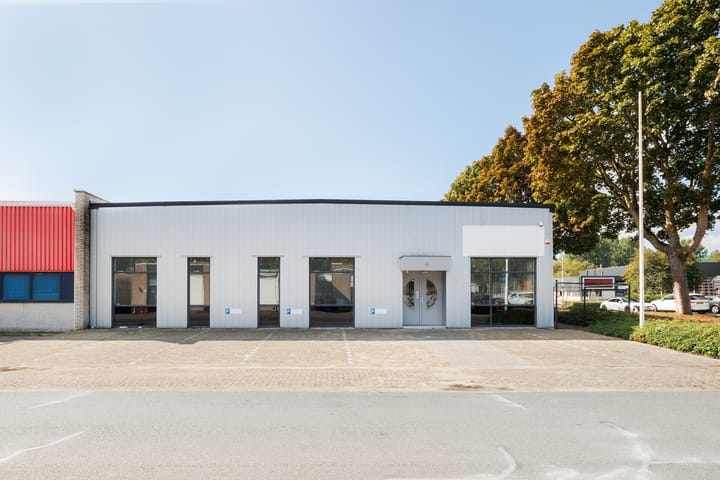 Ambachtshof 4, Dronten