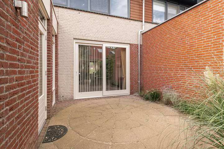 Vrijstaande woning te koop: G.H.C.F. Siebrandsstraat 6, Meteren