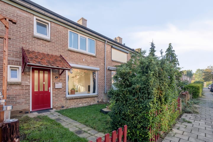 Tussenwoning te koop: Ratelaarstraat 15, Arnhem
