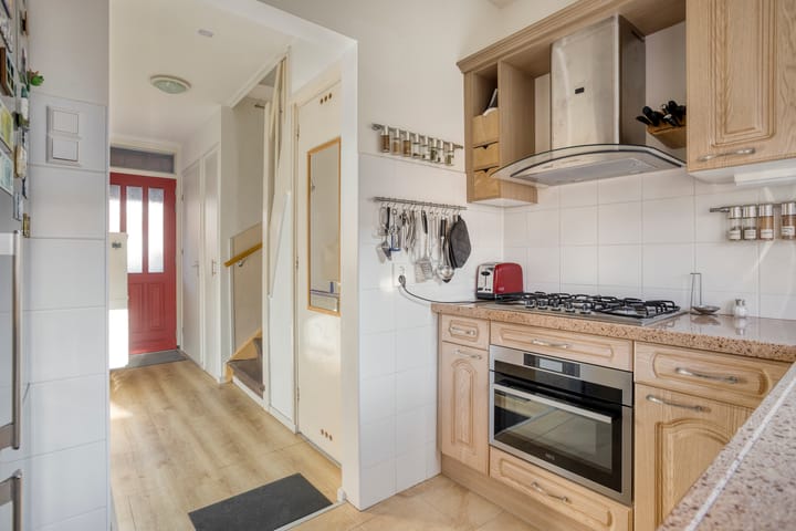 Tussenwoning te koop: Ratelaarstraat 15, Arnhem