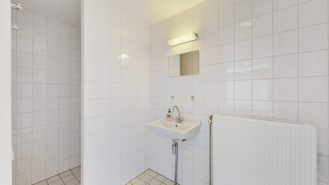 Photo 13 of Westerdok 372