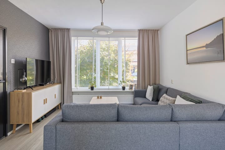 Tussenwoning te koop: Seinehof 18, Veldhoven