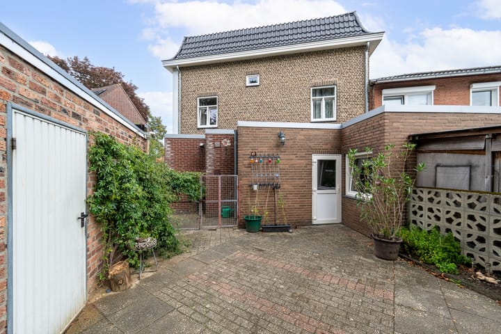 Twee-onder-één-kap te koop: Groenstraat 6, Landgraaf