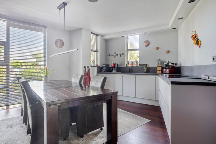 Tussenwoning te koop: Klimopberg 73, Roosendaal