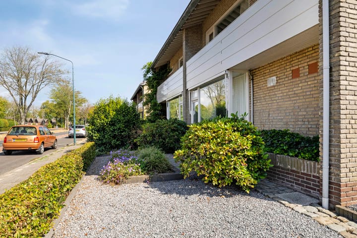 Twee-onder-één-kap te koop: Langelaar 25, Teteringen