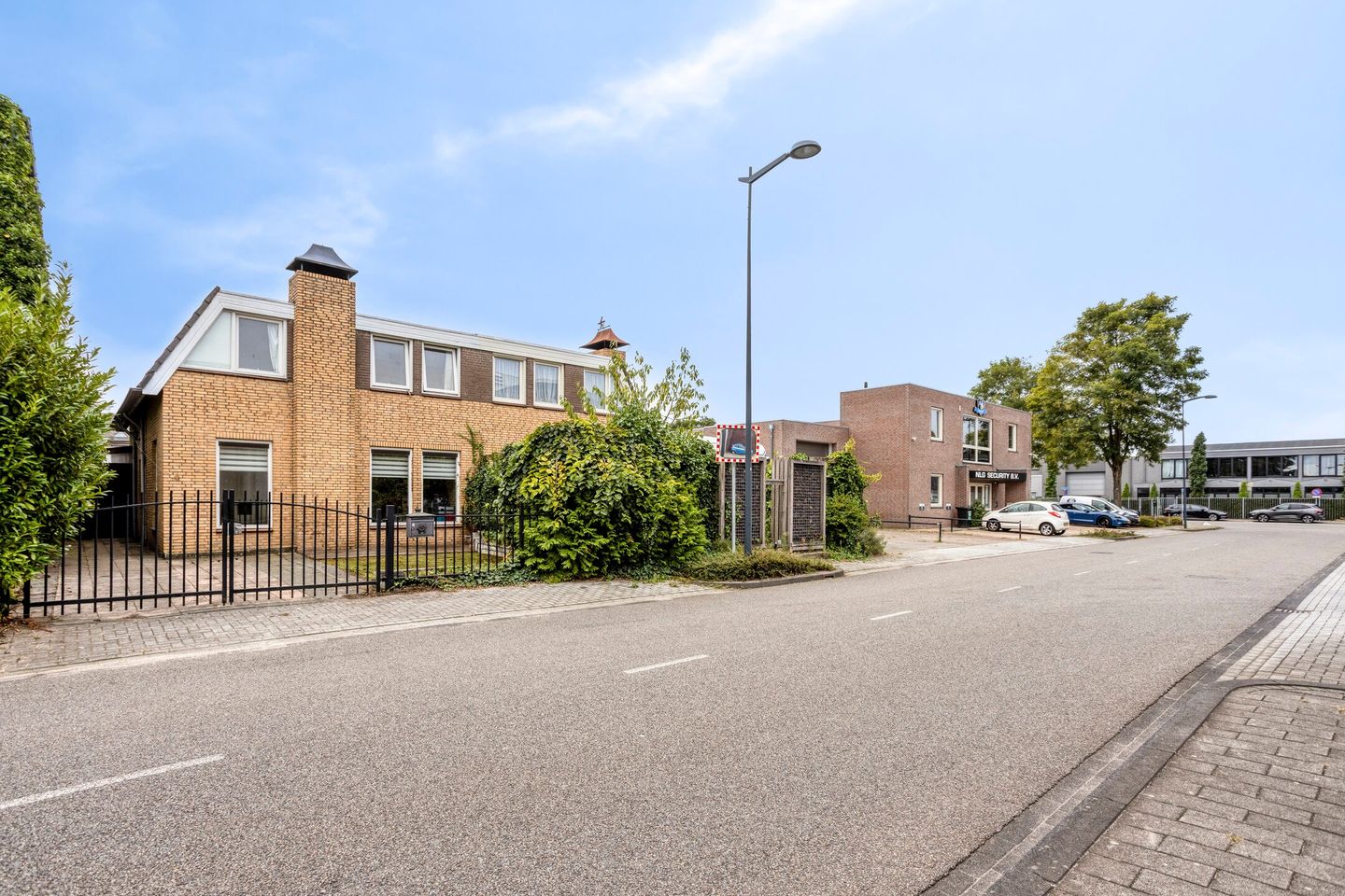 Bekijk foto 2 van Handelsweg 6