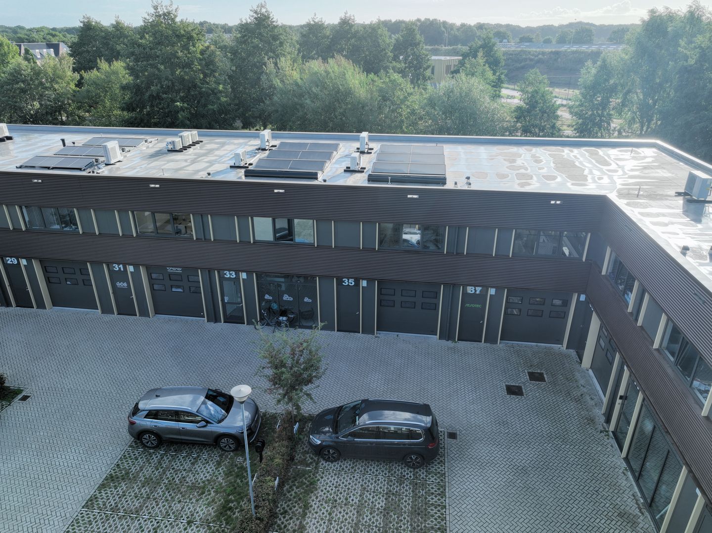View photo 2 of Rigaweg 35