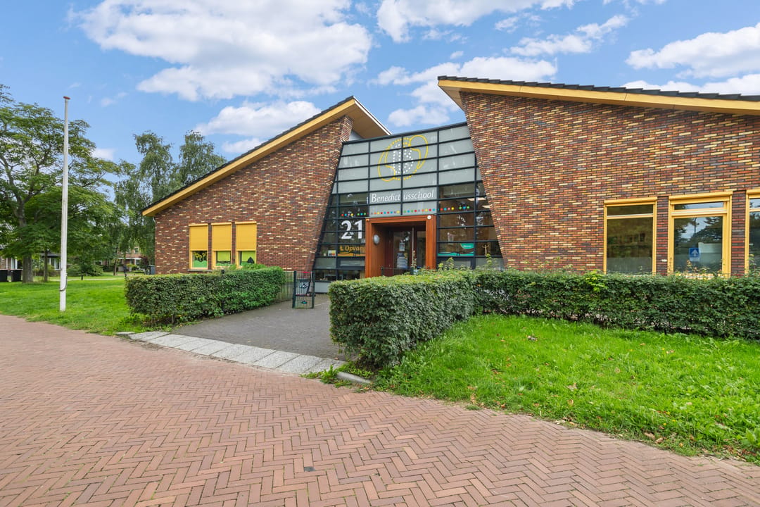 Photo 56 of Laan van Zeeman 23