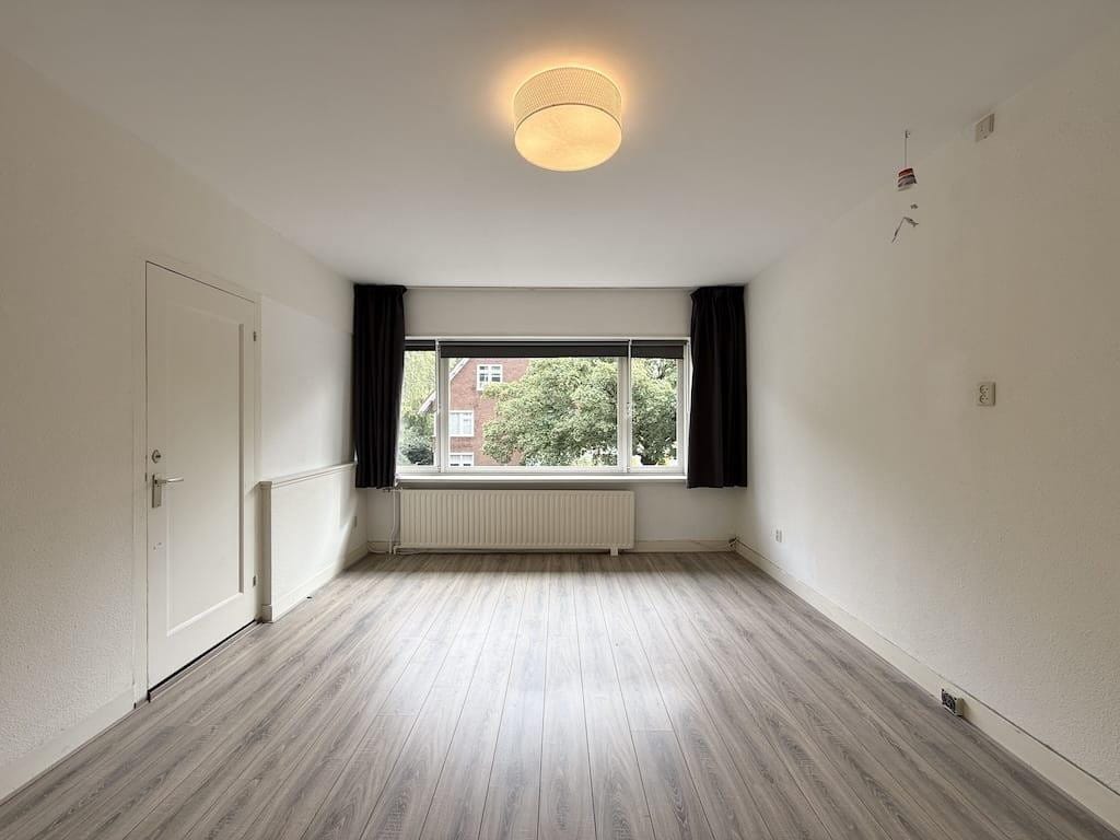 Photo 9 of Van der Veerelaan 45