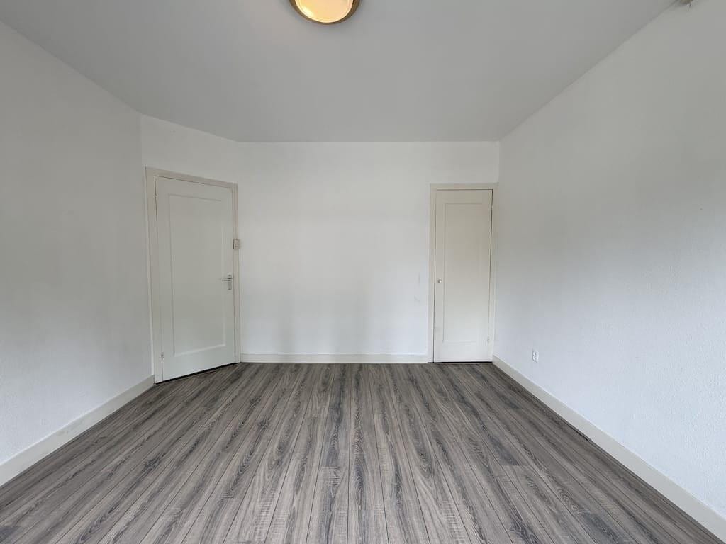Photo 8 of Van der Veerelaan 45
