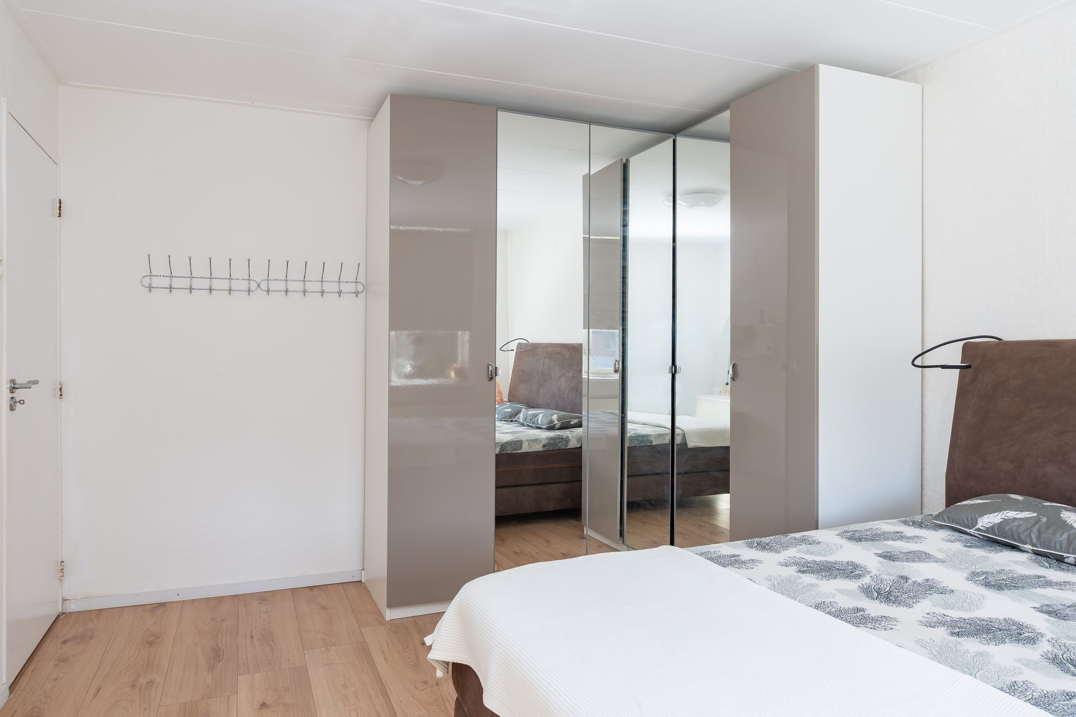 Photo 24 of Bellinistraat 135