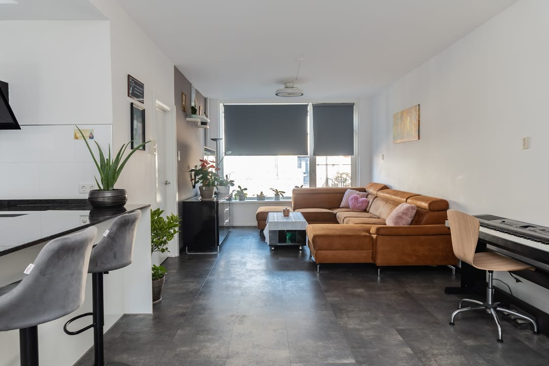 Photo 11 of Bellinistraat 135