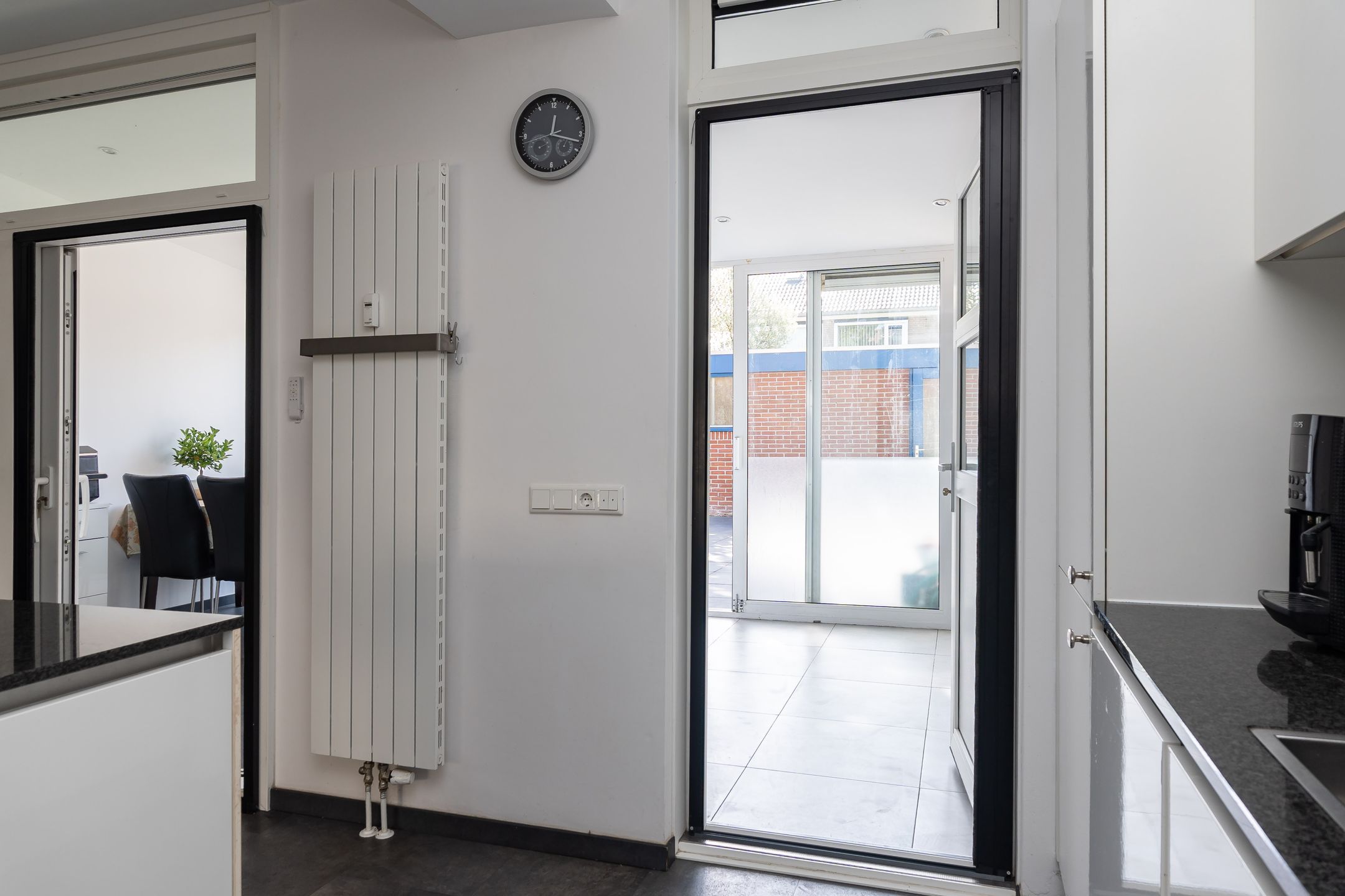 Photo 18 of Bellinistraat 135
