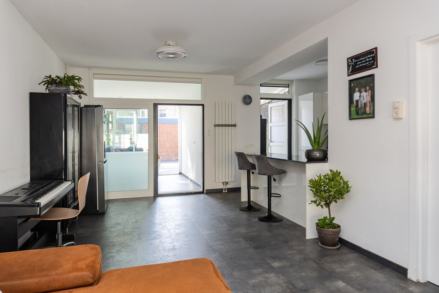 Photo 10 of Bellinistraat 135