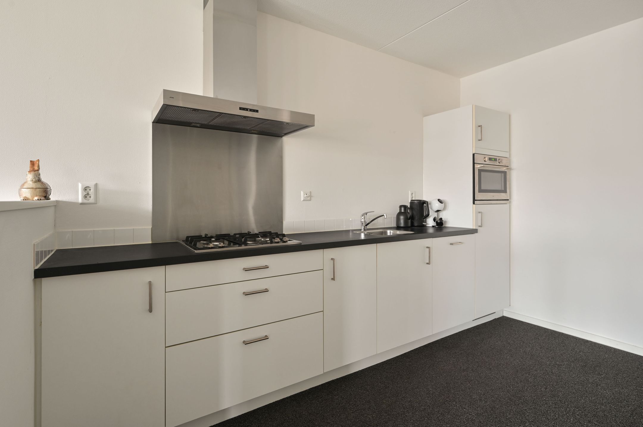 Photo 9 of Weegbreestraat 54-26